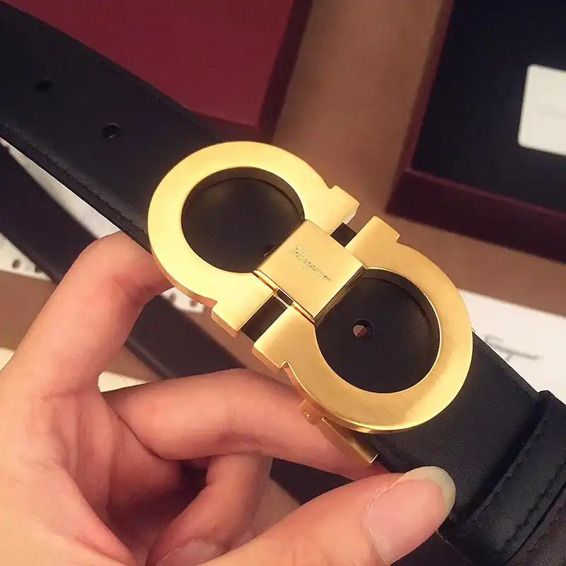 Salvatore Ferragamo s Belte 1905BL0035