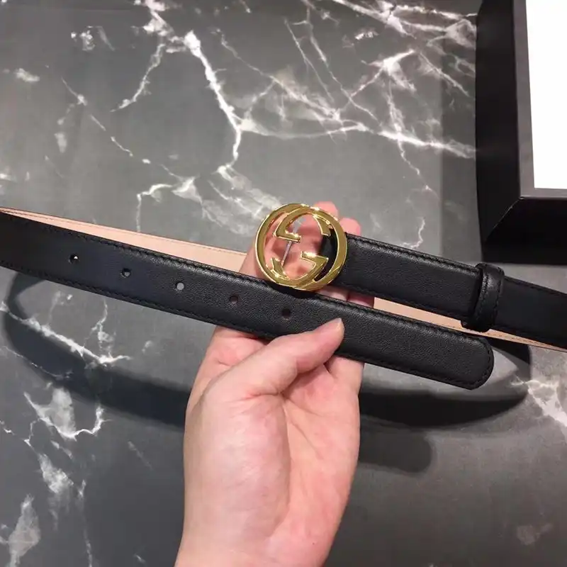 G*u*i s belte 1905bl0157