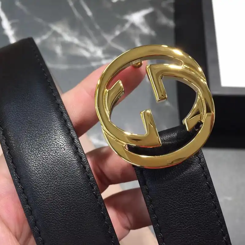 G*u*i s belte 1905bl0157