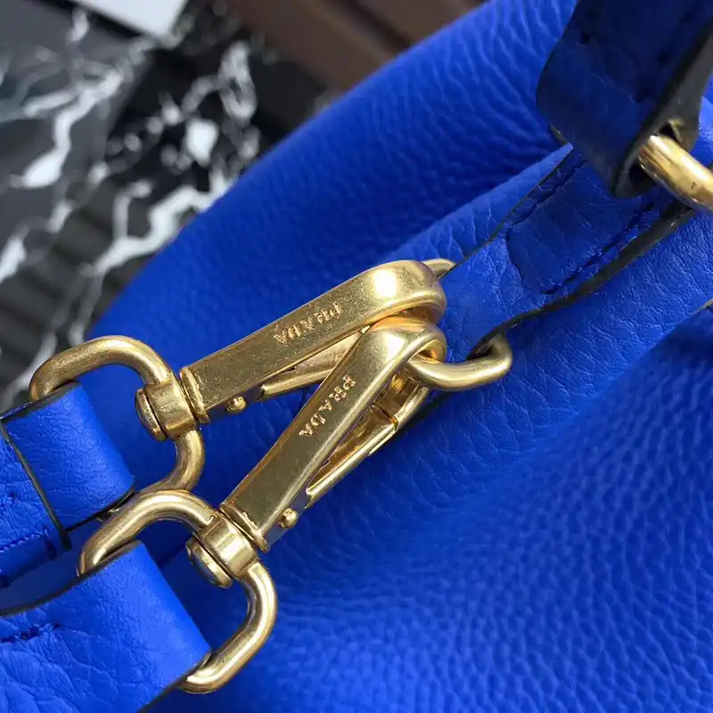 Pra*a bags 1907bp0007