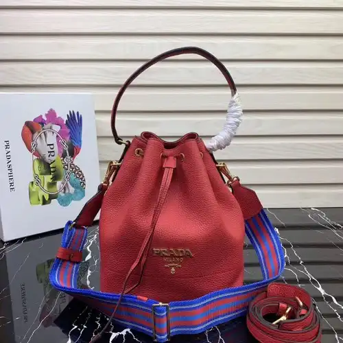 Pra*a bags 1907bp0008