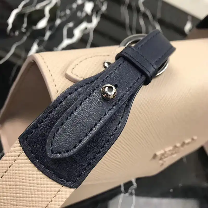 Pra*a bags 1907bp0048