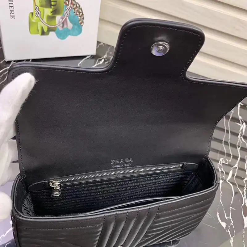 Pra*a bags 1907bp0072