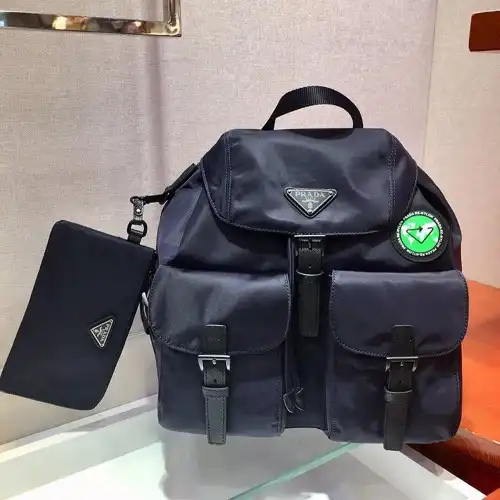 Pra*a bags 1910bb0001