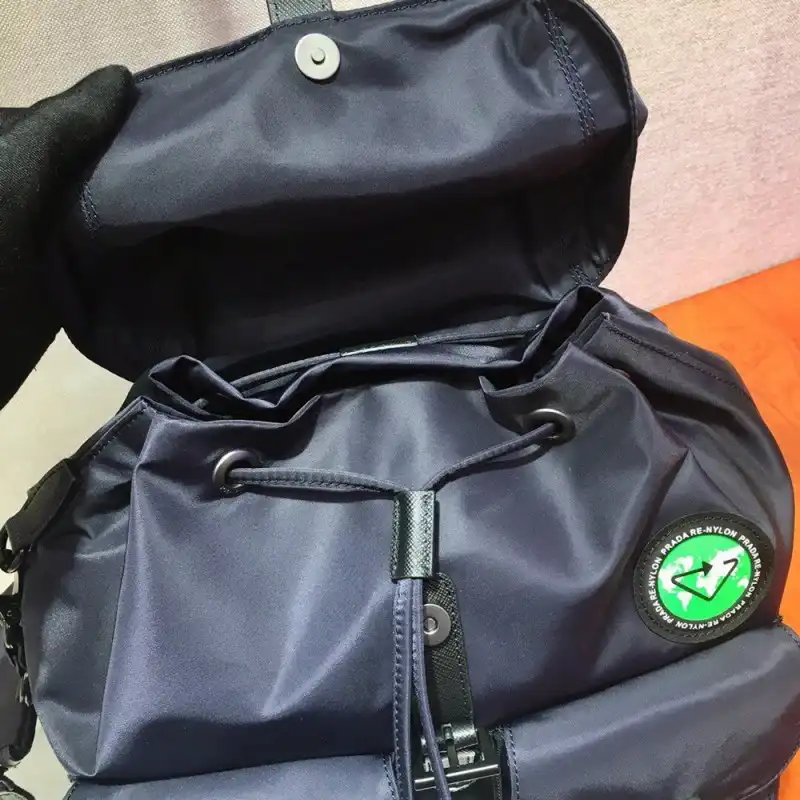 Pra*a bags 1910bb0001