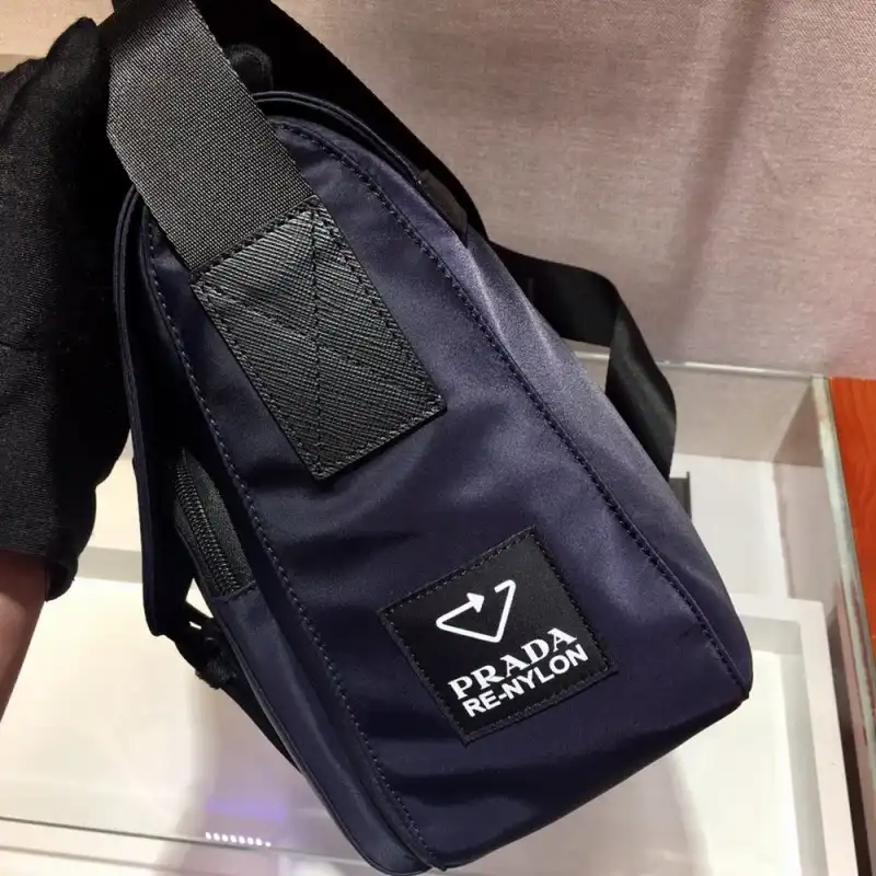 Pra*a bags 1910bb0056