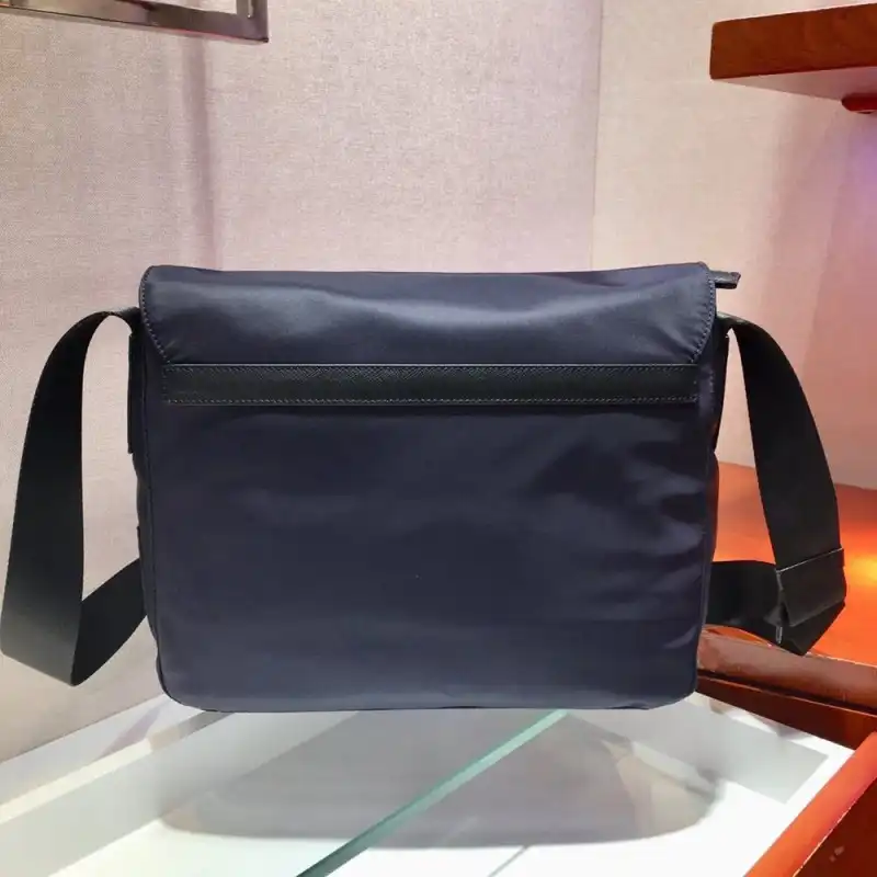 Pra*a bags 1910bb0059