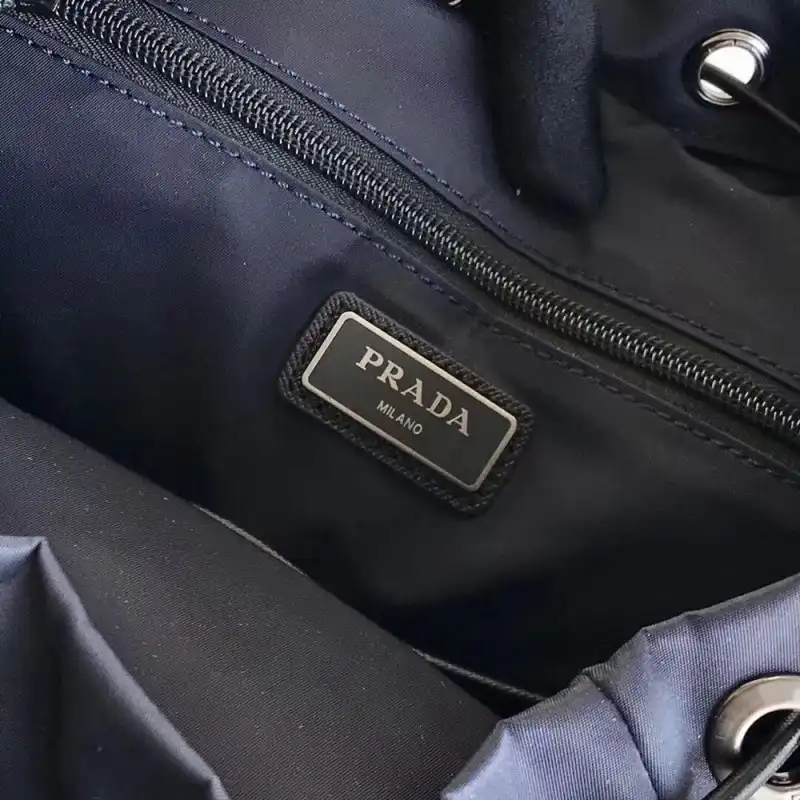 Pra*a bags 1910bb0061