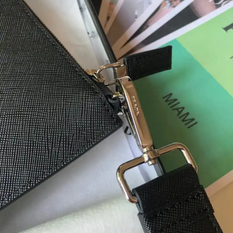 Pra*a bags 1910bb0069