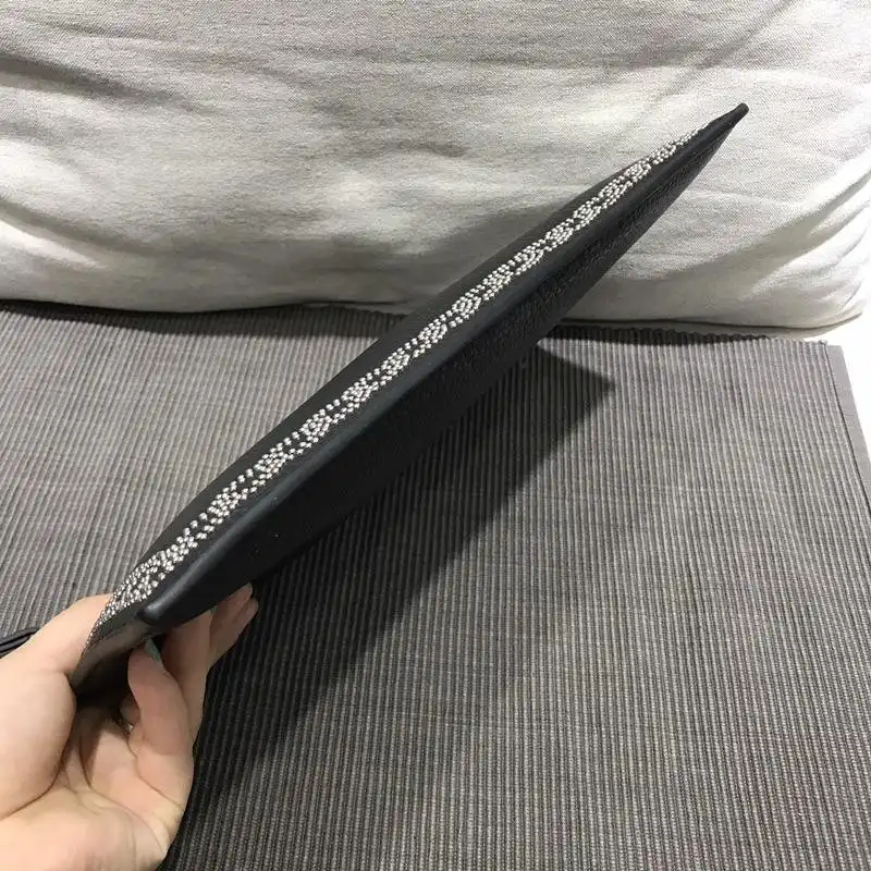 ale*d*r M*Q*en bags 1917m0005