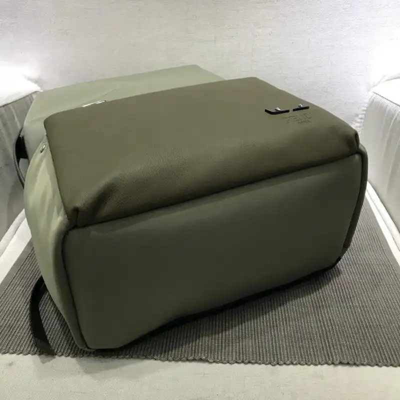 F**di bags 1917m0056