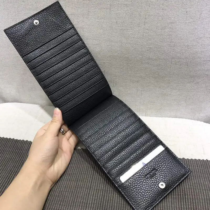 Pra*a bags 1917m0103