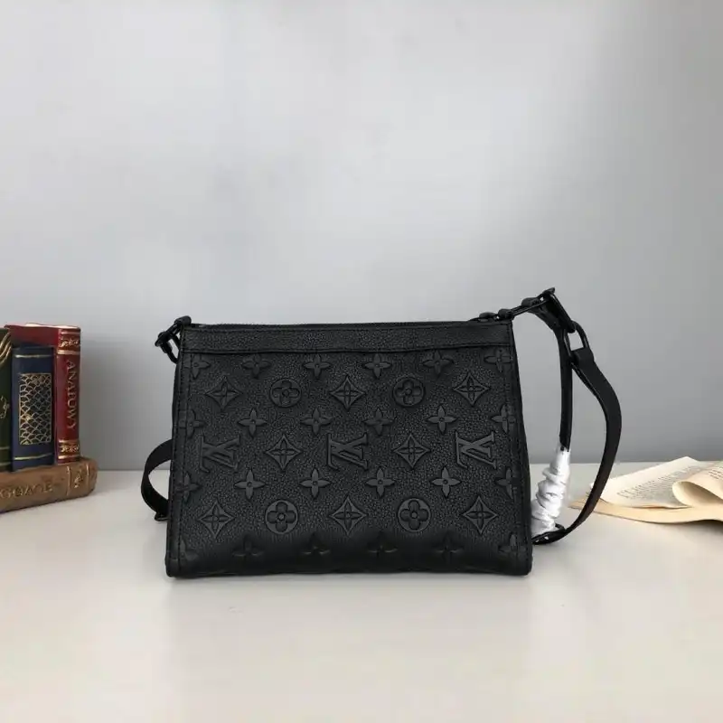 LV Bags 19B570292