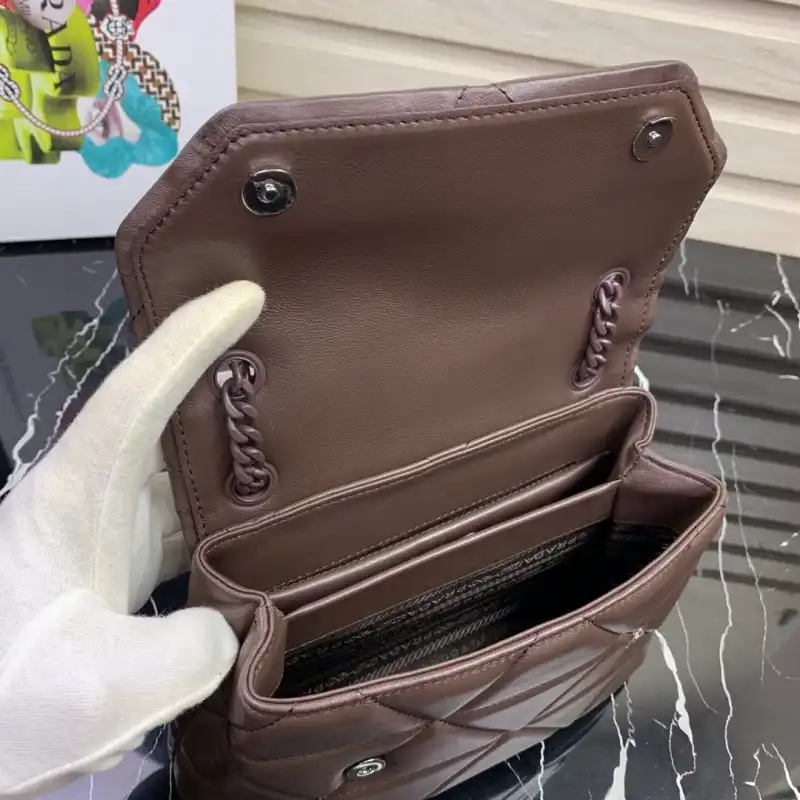 Pra*a bags 19b57b0059