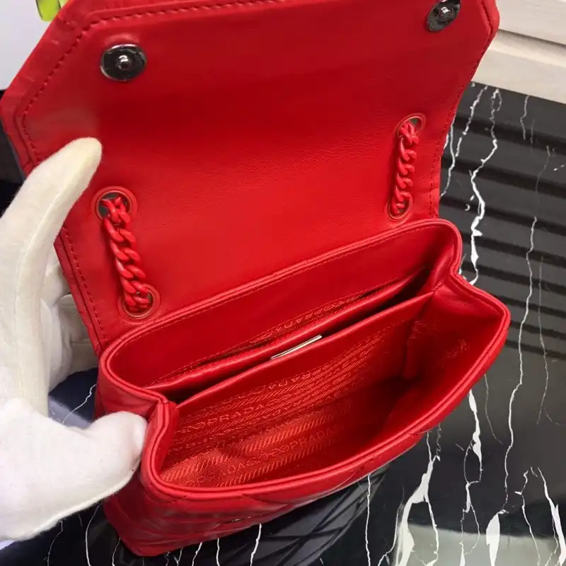 Pra*a bags 19b57b0063