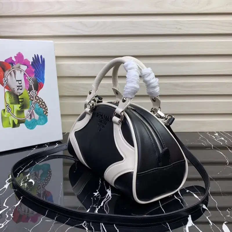 Pra*a bags 19b57b0067