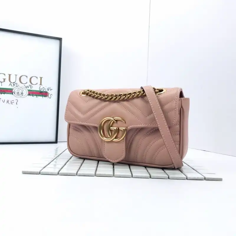 G*u*i bags 19b57g0008