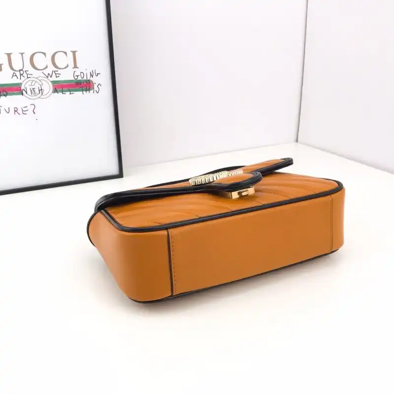 G*u*i bags 19b57g0015