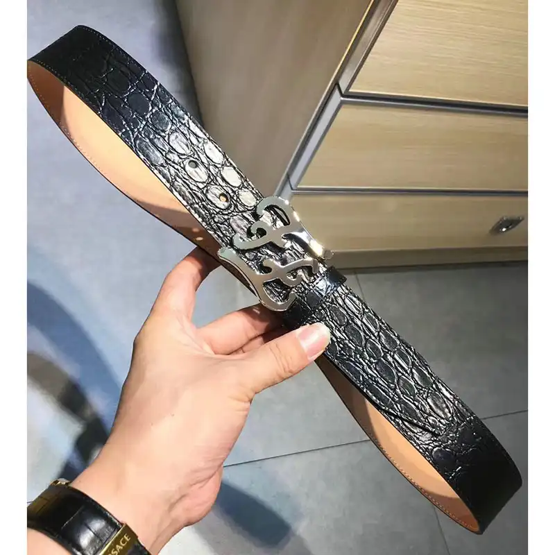 F**di s belte 19xf0049