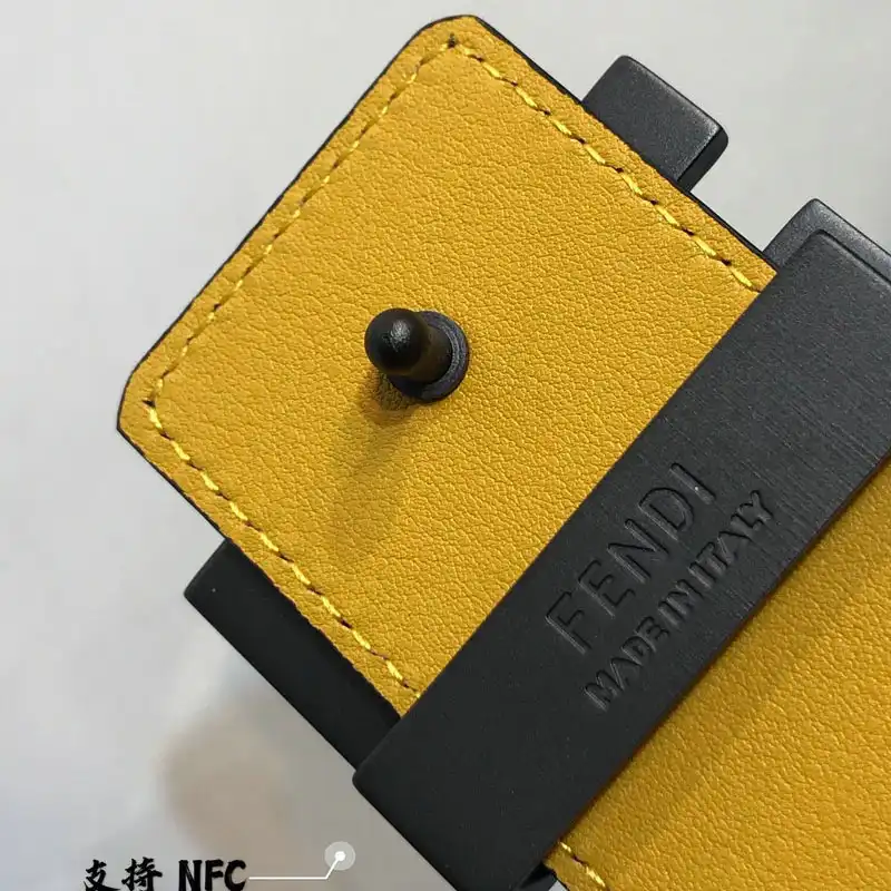 F**di s belt 2009xf0068