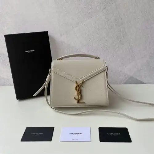 Y*L bags 2010b570023