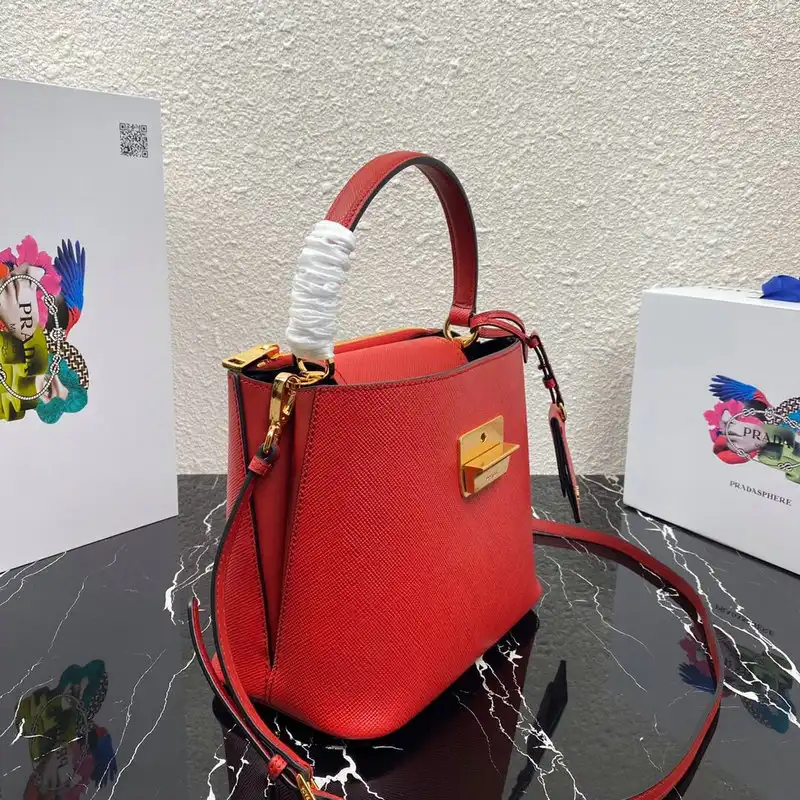 Pra*a bags 206b570019