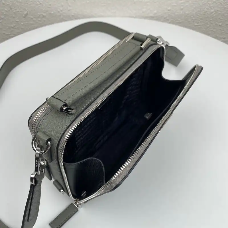 Pra*a bags 206b570124