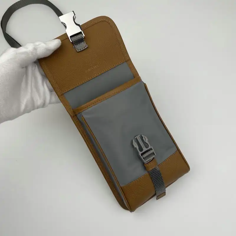 Pra*a bags 206b570127