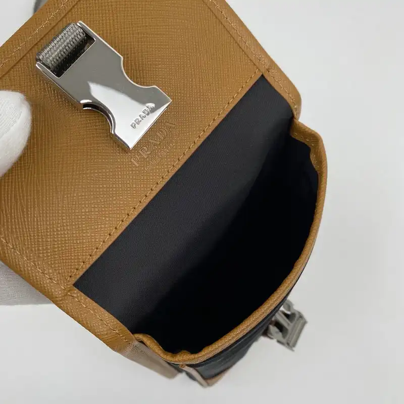 Pra*a bags 206b570129