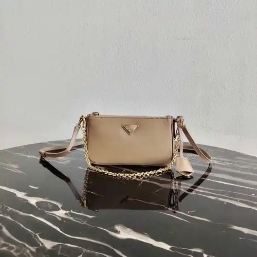 Pra*a bags 206fy0040