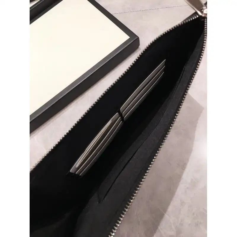 G*u*i bags 20dj570093