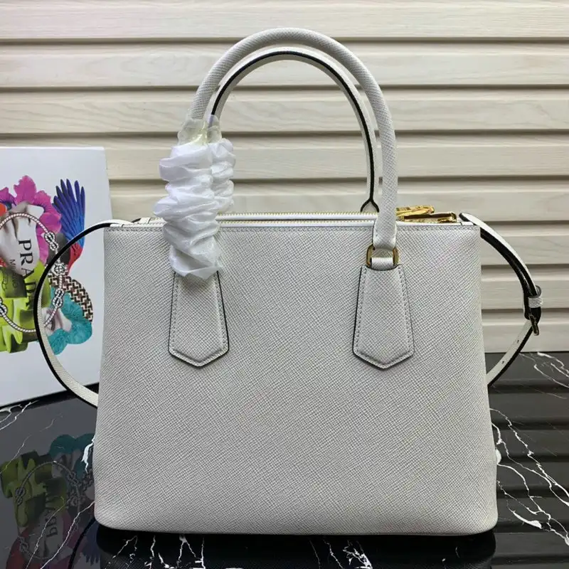 Pra*a bags 20b570211