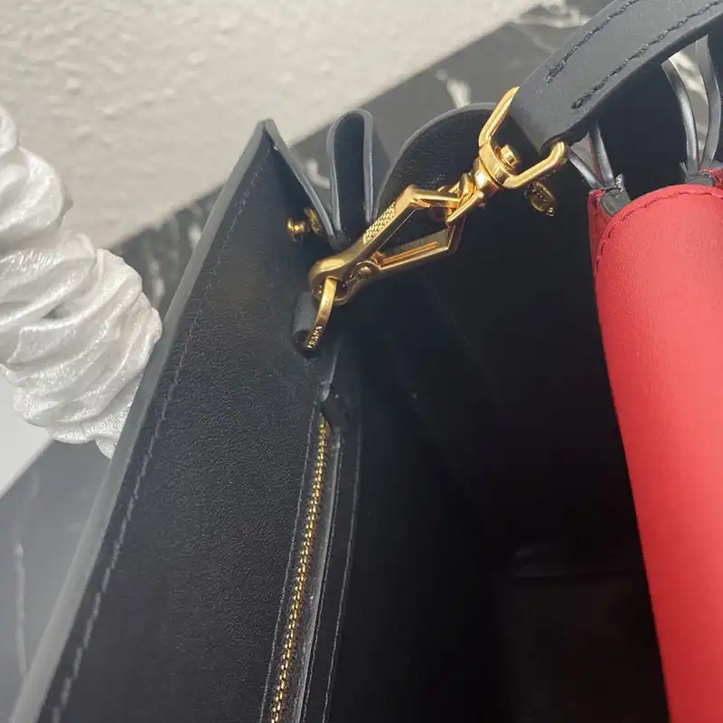 Pra*a bags 204b570058