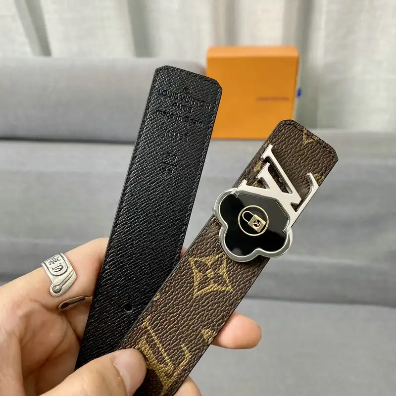 LV Belts 2101SH0114