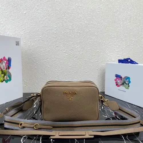 Pra*a bags 2104dj0036