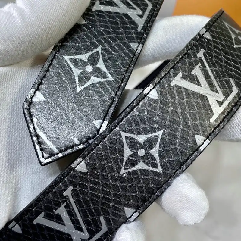 LV Belts 2106XF0004