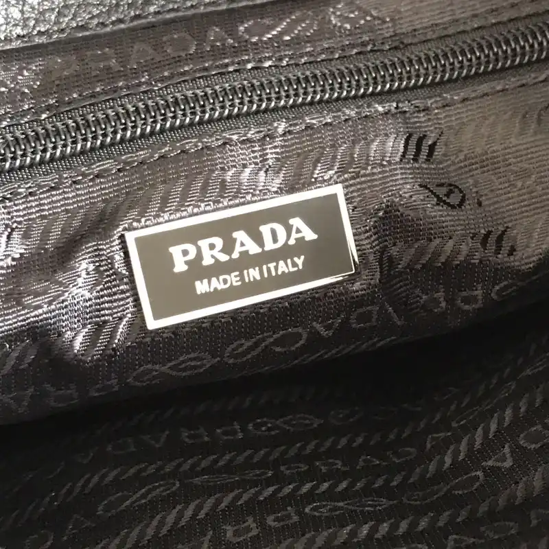 Pra*a bags 2107ya0011