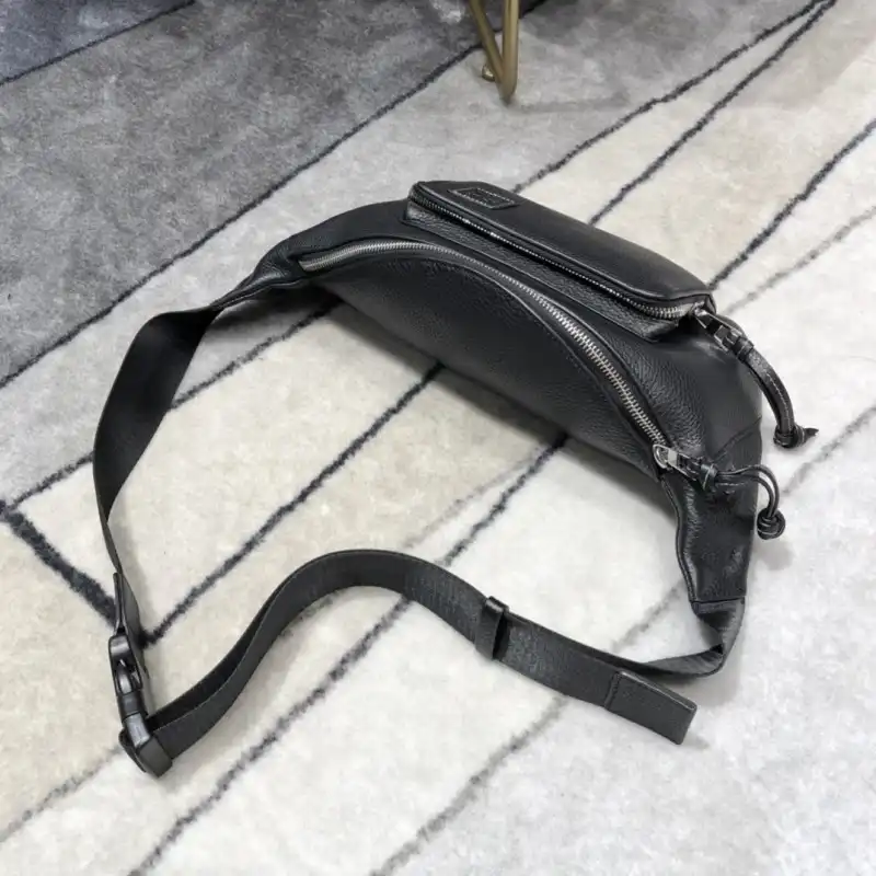 L0ew* bags 2107ya0020