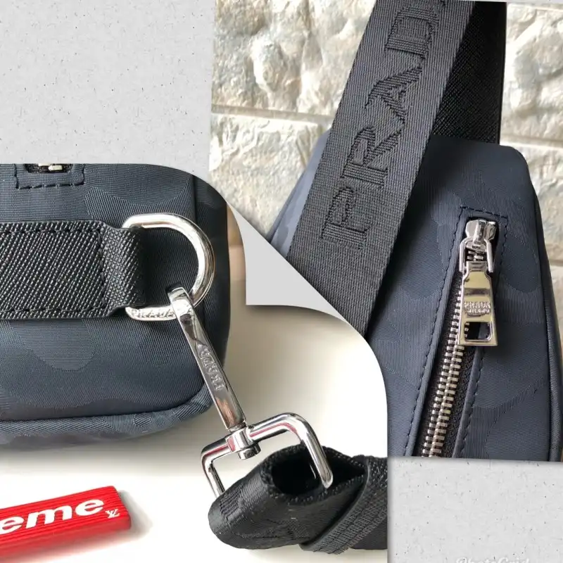 Pra*a bags 2107ya0033