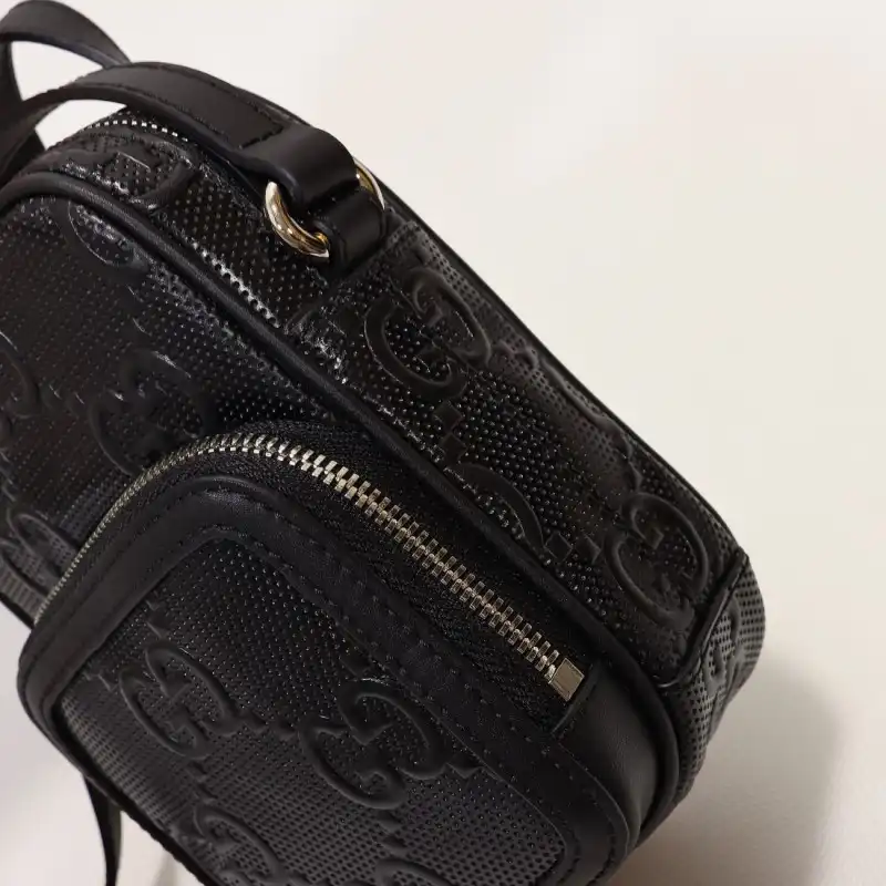 G*u*i s bags 2108dj0093