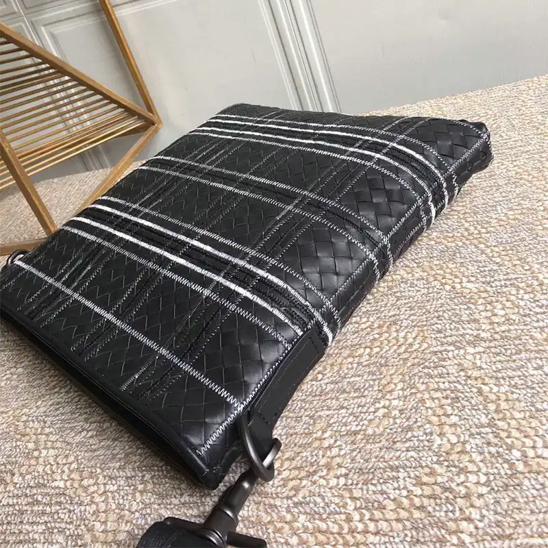 bo*te*ga Ve*ne*ta bag 2108sf0167