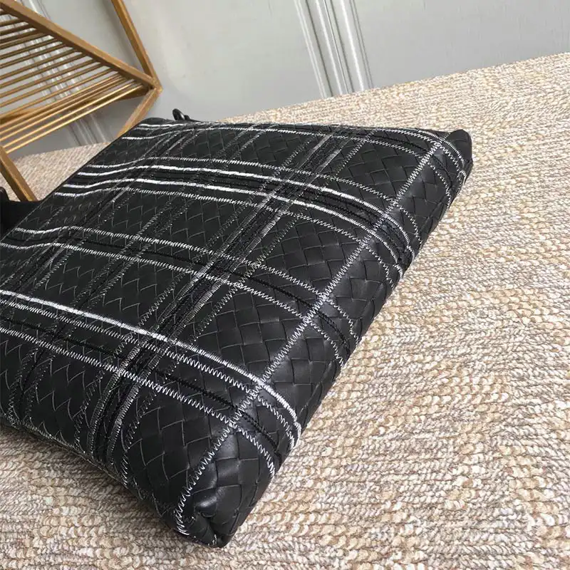 bo*te*ga Ve*ne*ta bag 2108sf0167