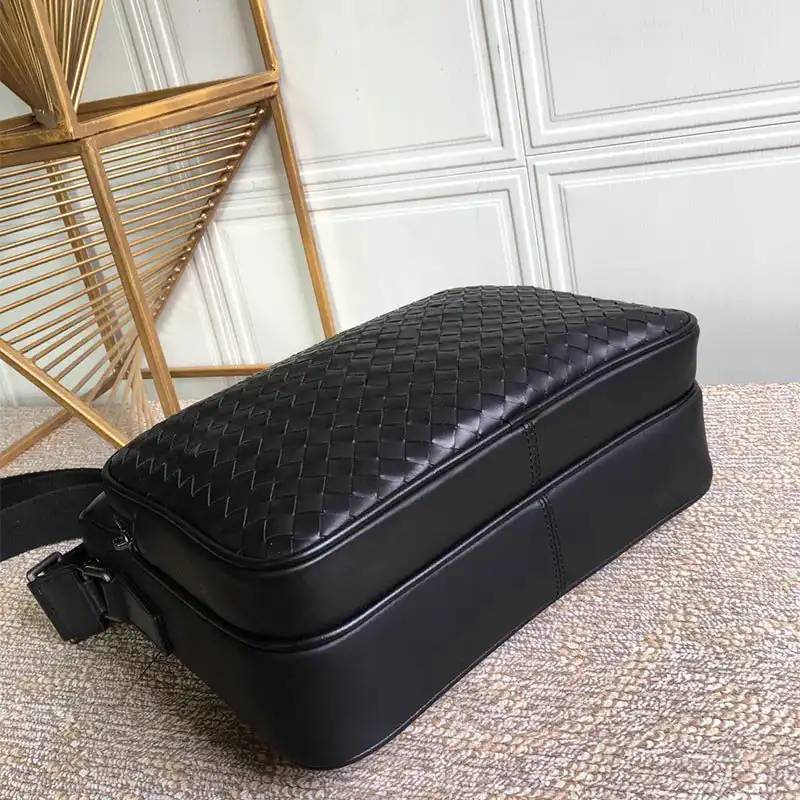 bo*te*ga Ve*ne*ta bag 2108sf0169