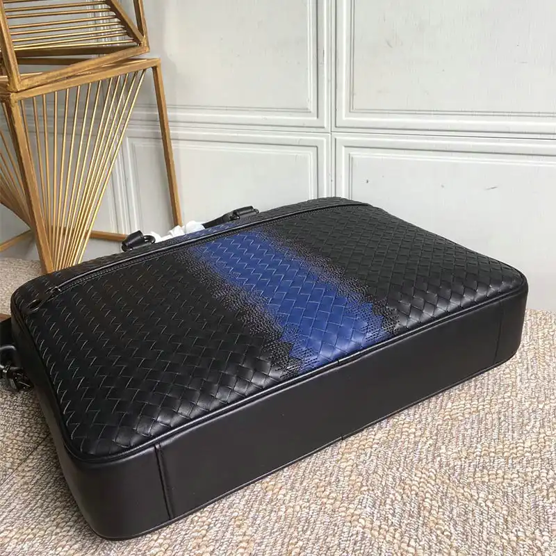 bo*te*ga Ve*ne*ta bag 2108sf0174