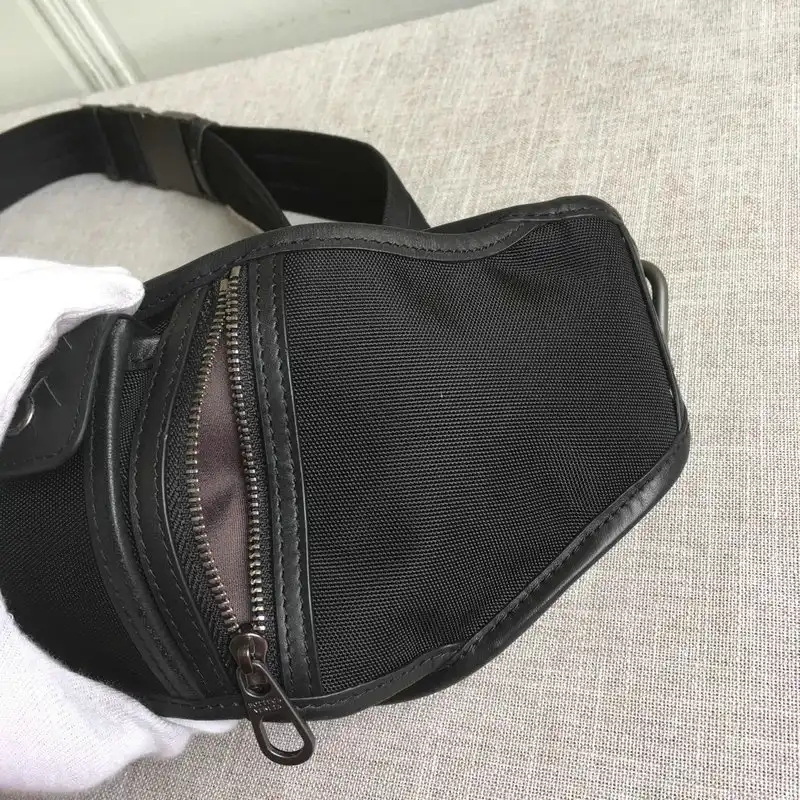 bo*te*ga Ve*ne*ta bag 2108sf0205