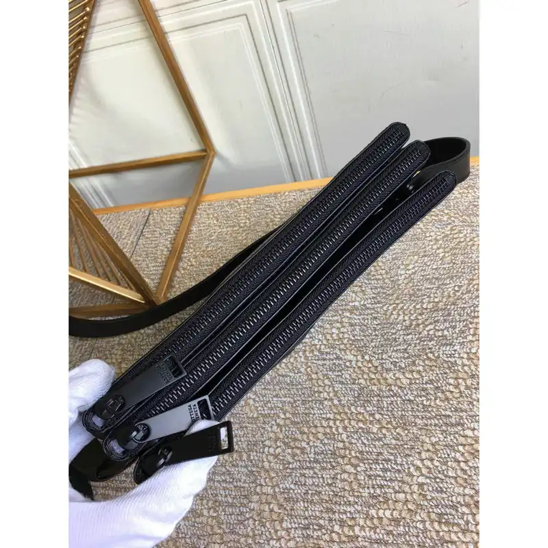 bo*te*ga Ve*ne*ta bag 2108sf0283