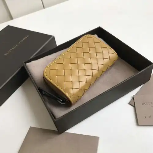 bo*te*ga Ve*ne*ta bag 2108sf0299