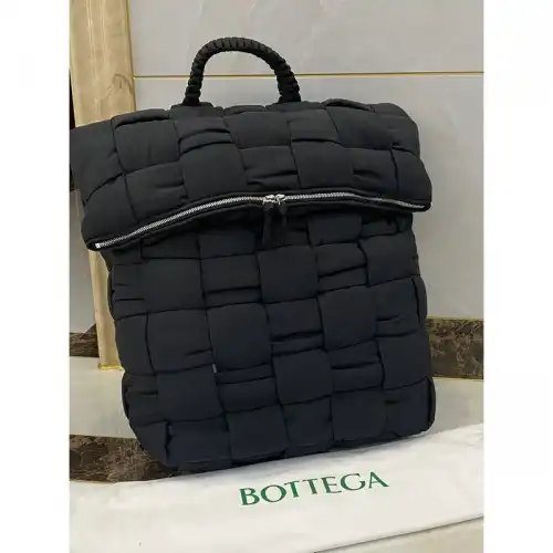 bo*te*ga Ve*ne*ta bag 2108sf0305