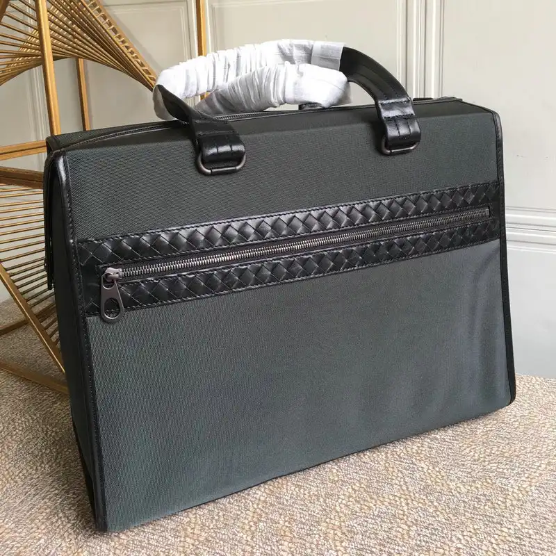 bo*te*ga Ve*ne*ta bag 2108sf0319