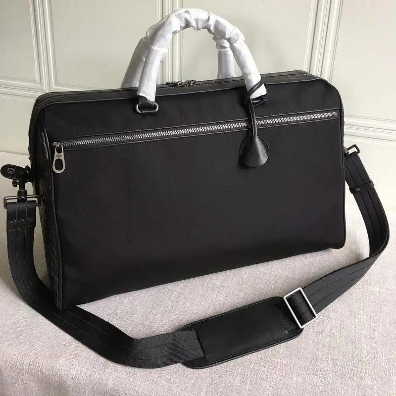 bo*te*ga Ve*ne*ta bag 2108sf0321